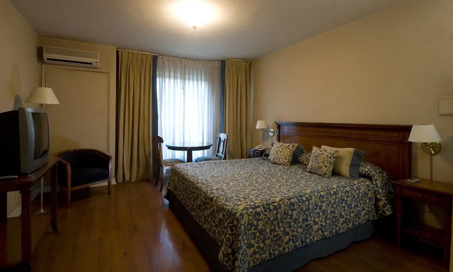 Millennium Condominio Suites Mendoza 4*,